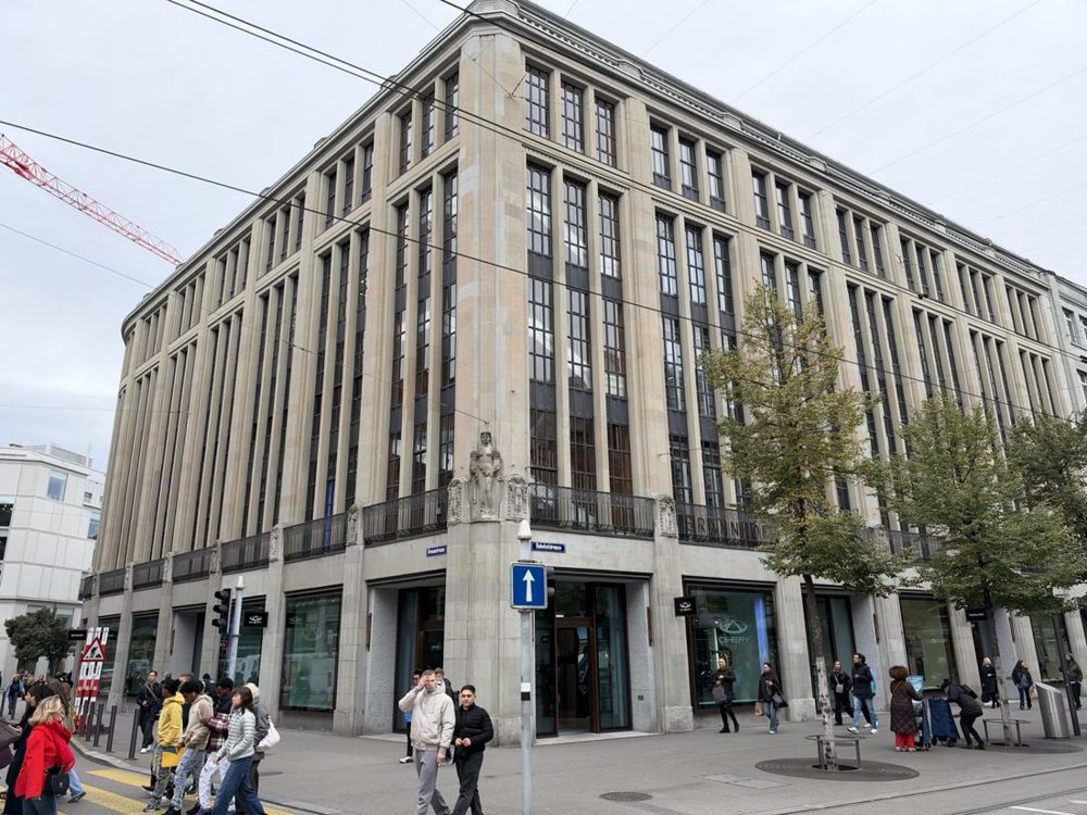 Chery, Bahnhofstrasse 75
